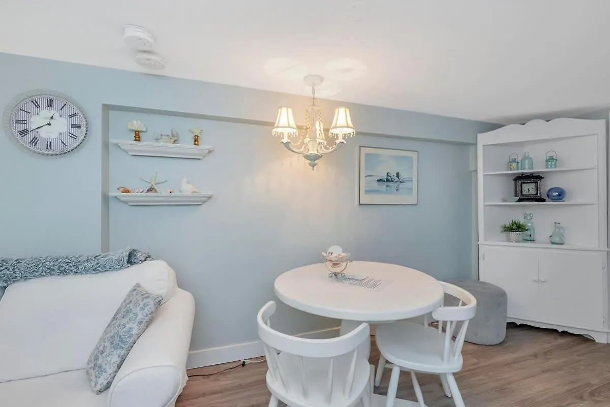 Quaint 1 Bedroom Lower Suite In Victoria, Bc Ferienhaus
