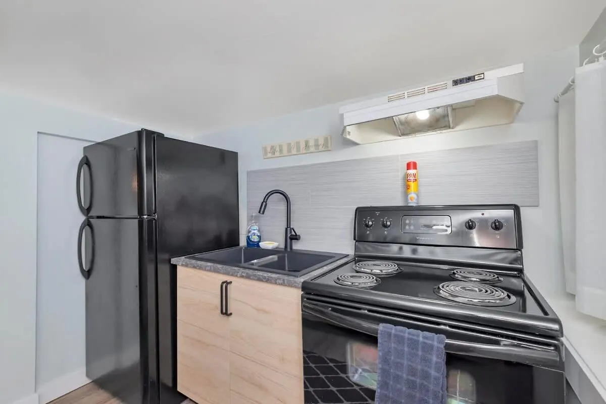 Ferienhaus Quaint 1 Bedroom Lower Suite In Victoria, Bc